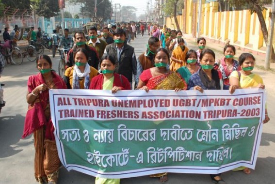 Unemployment problem still stands tall in Tripura: new Industry, IT, Investments nil; Manik's false propaganda of golden Tripura continues